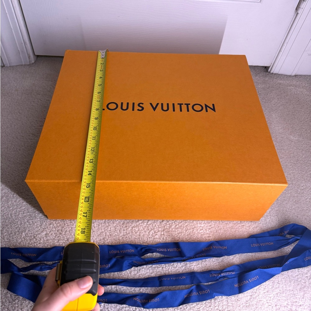 Authentic Louis Vuitton Gift Box EMPTY Magnetic Lid XL Large 18”X15”X7” + ribbon